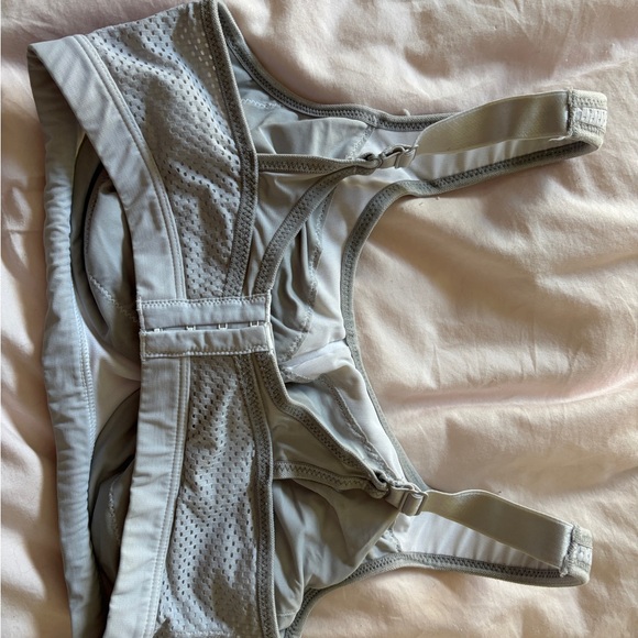Glamorise Light Gray Support Bra - Picture 1 of 3